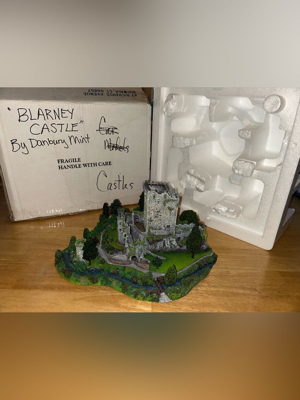 Vintage Danbury Mint Blarney Castle Ireland 3D replica Diorama miniature COA